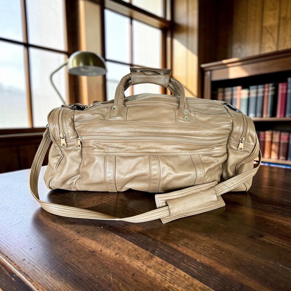 Vintage Taupe Leather Duffel Travel Bag | Retro Overnight Leather Bag